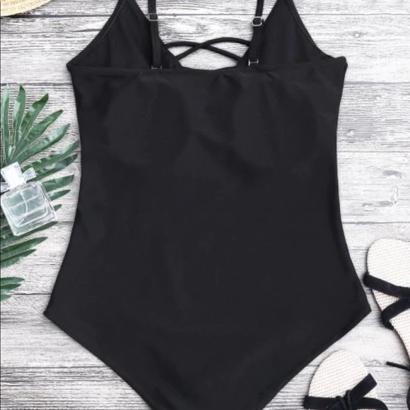 Zaful Crisscross Plunge One-piece Swimsuit NWOT - Picture 2 of 4